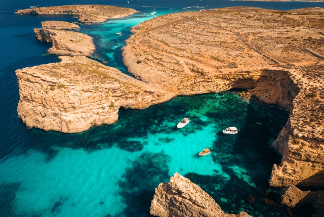 Comino Adası ve Mavi Lagün: Malta’nın Göz Alıcı Doğal Harikası