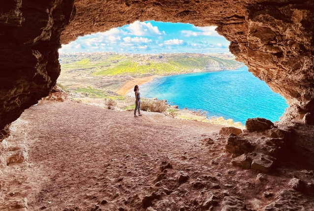 Ramla Bay’de Gün Batımı Piknikleri